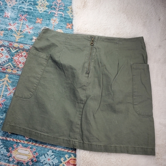 A New Day Green Skirt 12 - Picture 6 of 6